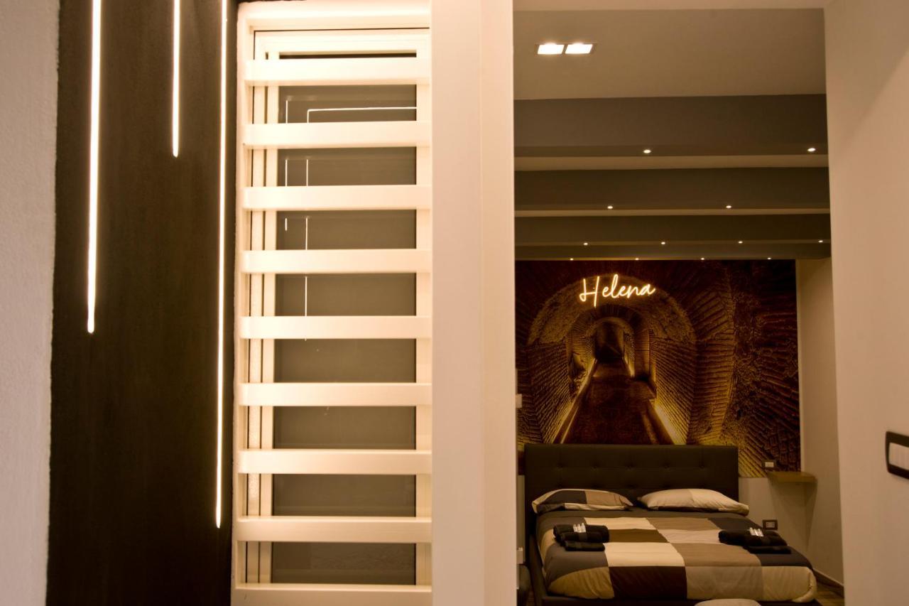 Suite Napoli Sotterranea Con Vasca Idromassaggio Bagian luar foto