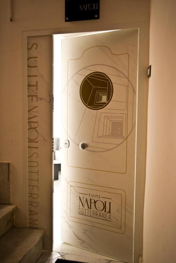 Suite Napoli Sotterranea Con Vasca Idromassaggio Bagian luar foto